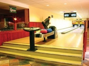 baratsag-hotel-bowling-palya