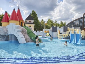 Hajdúszoboszló - Fürdőkomplexum - Aquapark - csúszdák