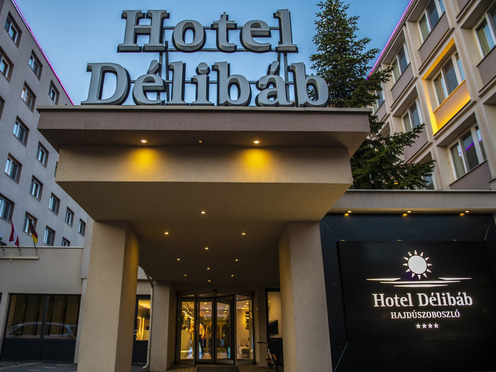 hotel-delibab_bejarat
