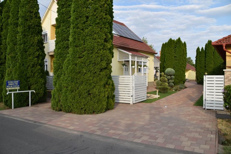 Гостьовий будинок "Гарний