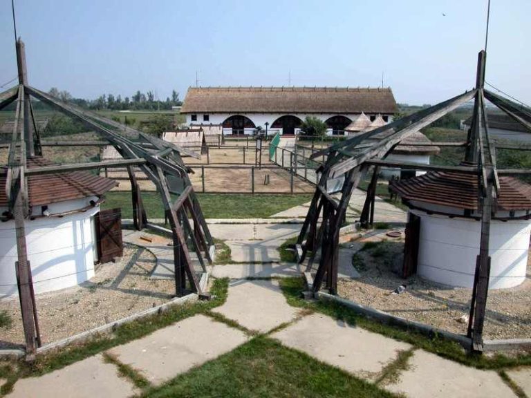 Pusztai Állatpark-Hortobágy