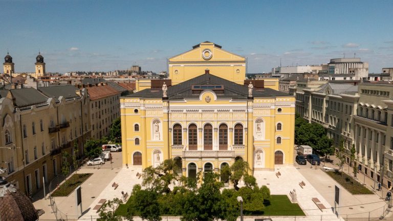 Csokonai Színház