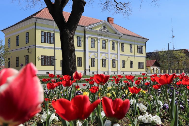 Semsey-kastély – Balmazújváros